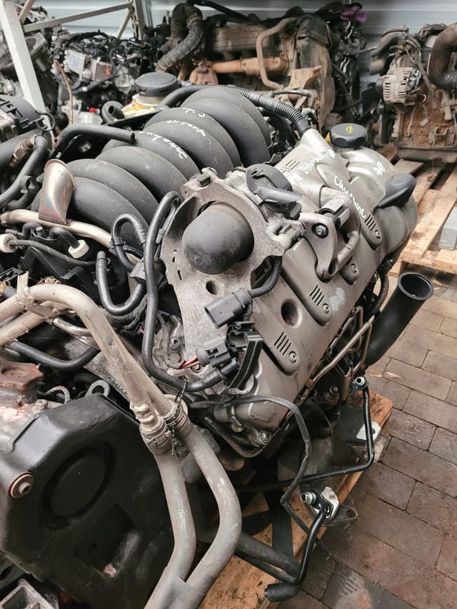 Silnik kompletny PORSCHE CAYENNE 4.5 V8 M48.00