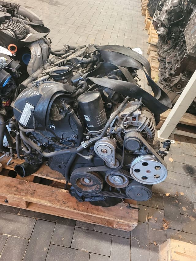Silnik komplet. AUDI CDH 1.8 TFSI A4 2010