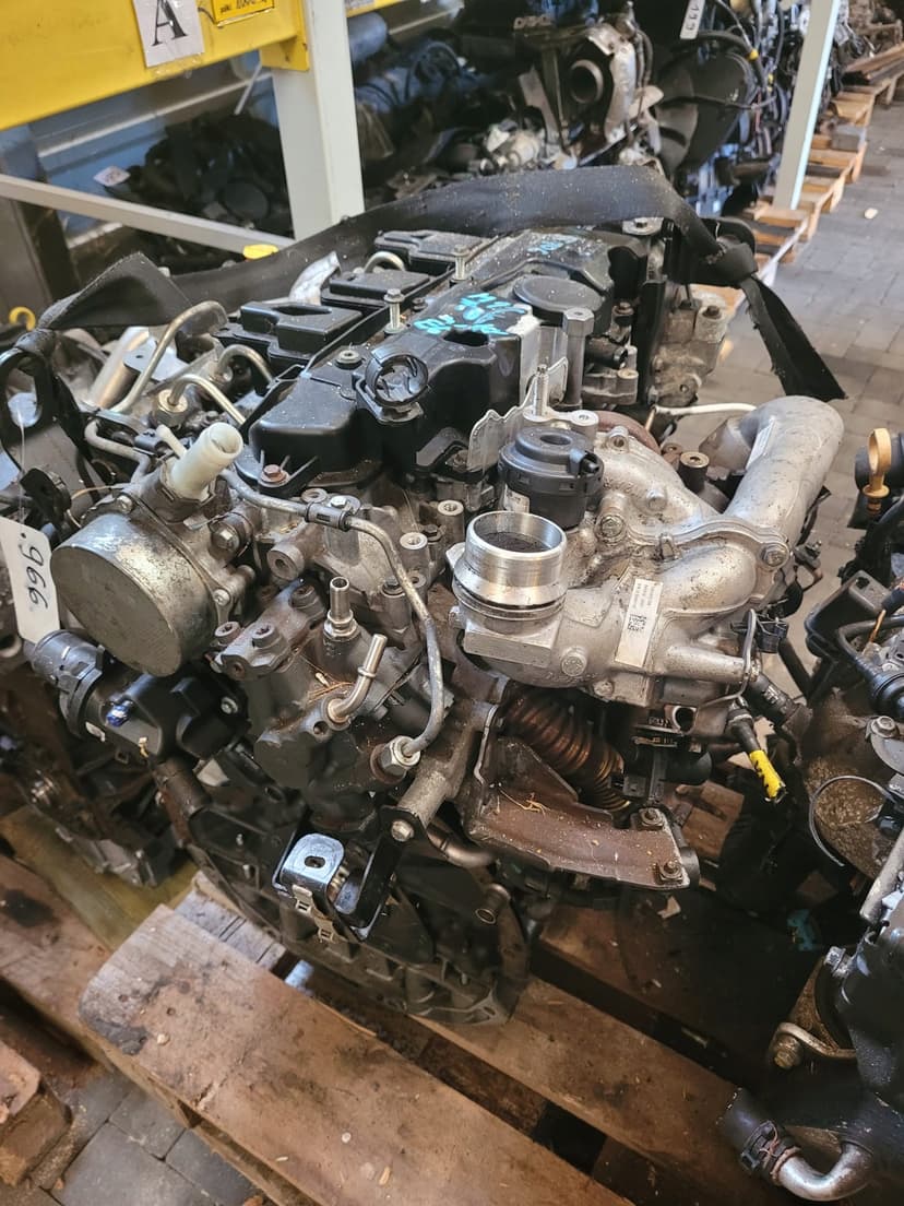 Silnik kpl. 2.3DCI biturbo 163 MASTER III M9T 702