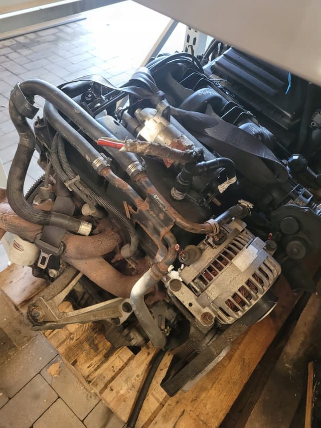 Silnik kompletny FORD MUSTANG 4.0 V6 MNDZA 05-09