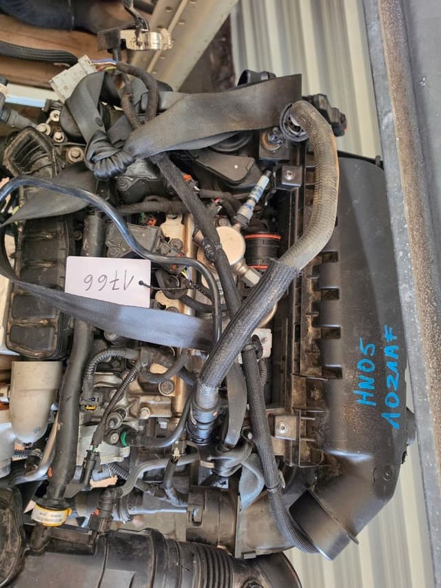 Silnik kompletny 1.2 THP OPEL CITROEN PEUGEOT HN05 10Z1AF